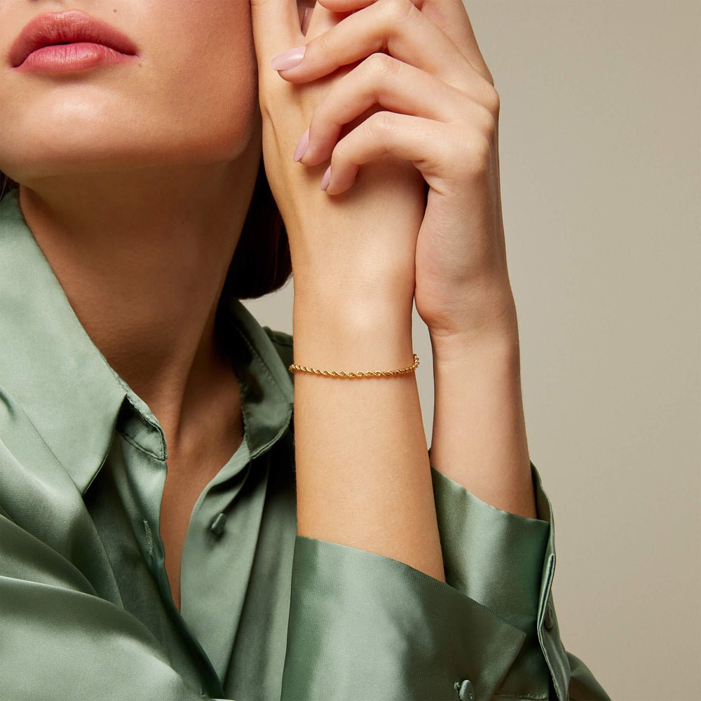 store_01H8MMFA1SVJE57V382VVYFRFB_assets_1713477961527-Wff3RopeChainBraceletinGold_2_1000x