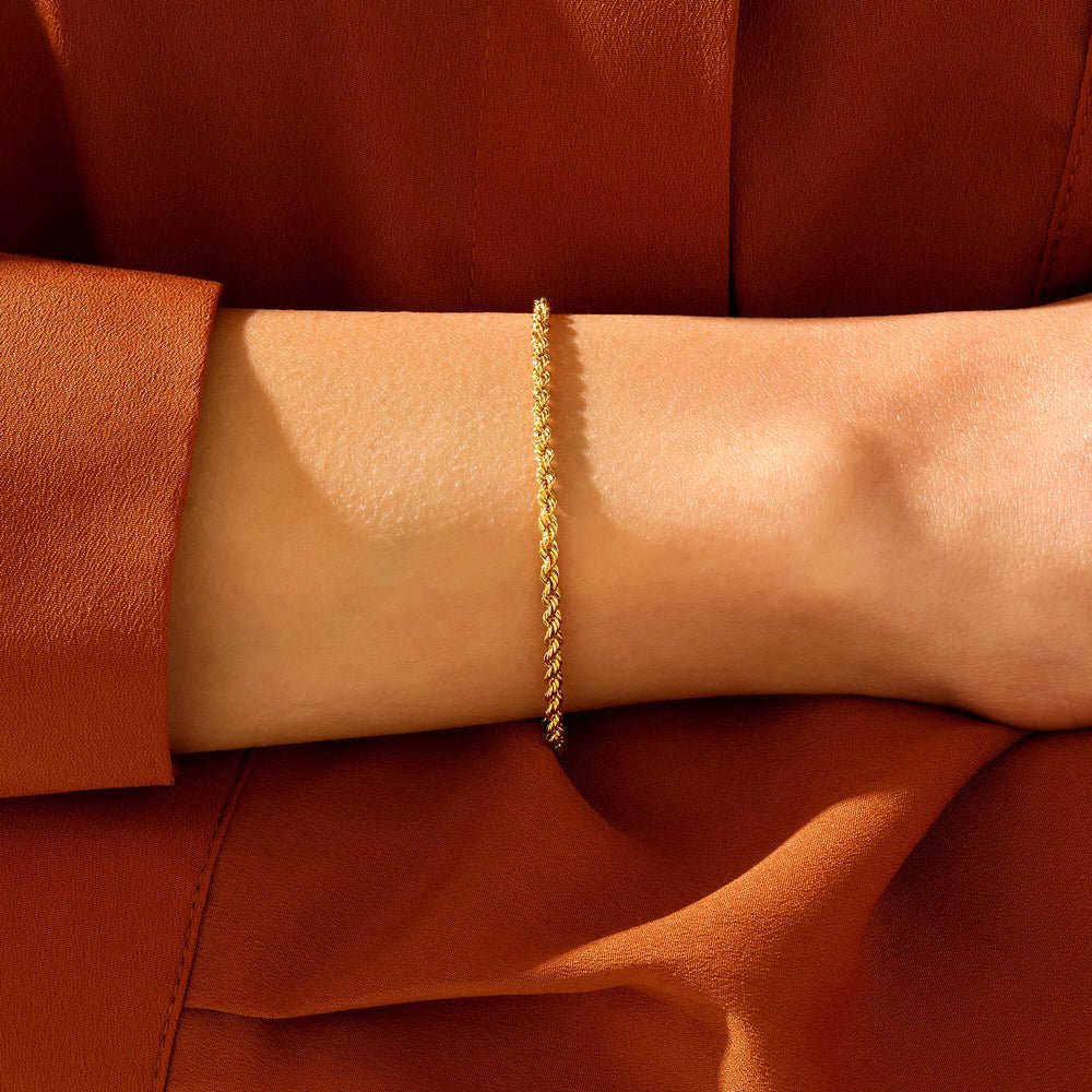 store_01H8MMFA1SVJE57V382VVYFRFB_assets_1713477961529-JG45RopeChainBraceletinGold_1000x